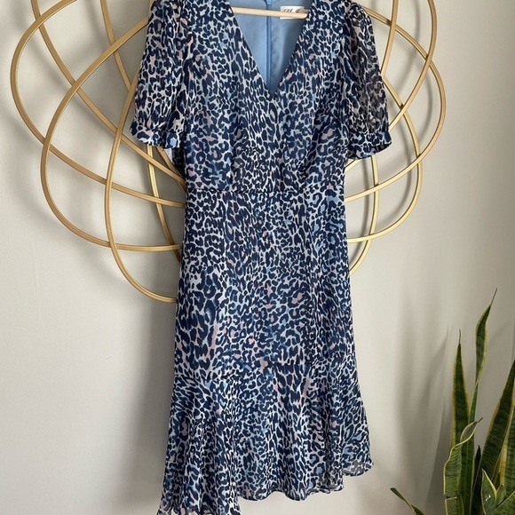 Eliza J Dress Animal print size 2 - Picture 2 of 9